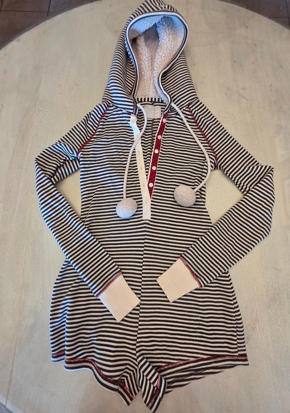 Abercrombie & Fitch Striped Sherpa Lined Romper SZ XS Y2K Casual Sleepwear